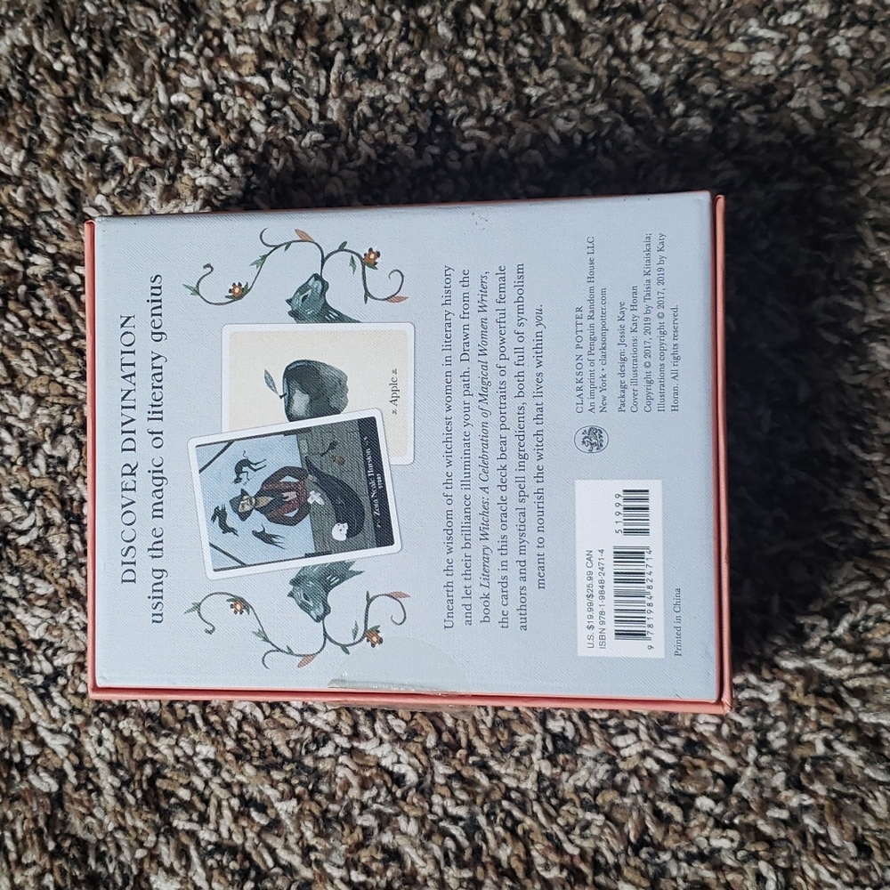 The Literary Witches Oracle Deck - Picture 2 of 7